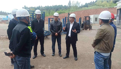 石鎮(zhèn)槐、陳箐帶隊暗訪督導(dǎo)重大項目建設(shè)和安全生產(chǎn)工作